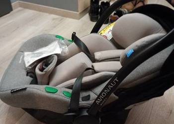 Fotelik samochodowy łupina nosidełko