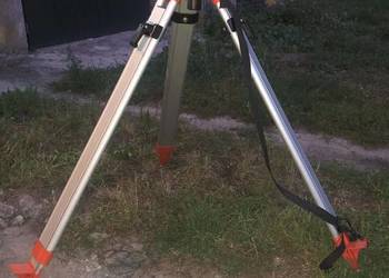 Statyw geodezyjny niwelator trójnoga
