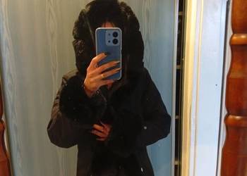 Sprzedam elegancką damską kurtkę zimową.