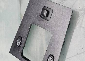 Ramka wybieraka panel szyb mercedes w202 2028208210