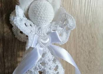 Aniołek biały szydelkowy na choinkę. Dekoracja choinki. Ozdoby świąteczne