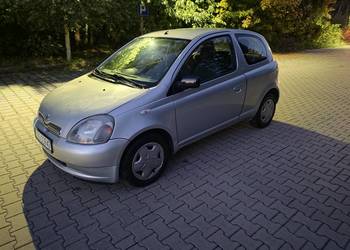 Sprzedam Toyota yaris auto technicznie