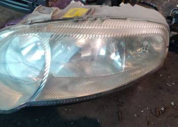 Reflektor lampa lewa przód przednia  Alfa Romeo 147