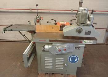 Frezarka dolnowrzecionowa OKOMA z posuwem