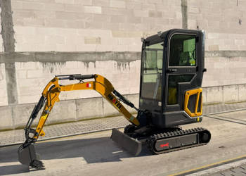 Minikoparka HY16, 1600 kg / 1,6 t + 3 łyżki - NOWA, 25 KM