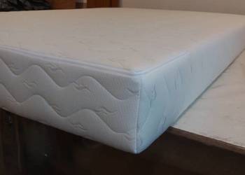 Materac sprężynowy 140x200 cm nowy