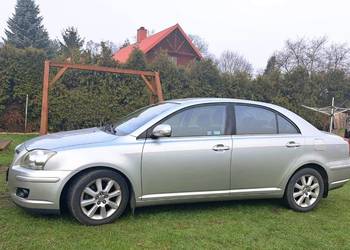 Piękna Toyota Avensis (T25) 1.8 Benzyna - 2008r.