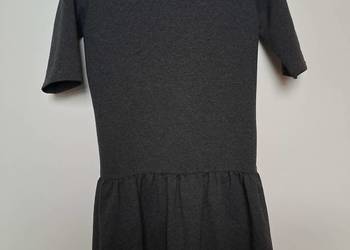 Stylowo Szara Sukienka z falbanką i suwakiem z tyłu S