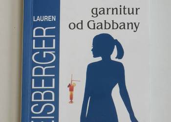 Portier nosi garnitur od Gabbany - Lauren Weisberger
