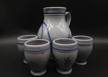 Ceramiczny dzbanek i 4 kubki