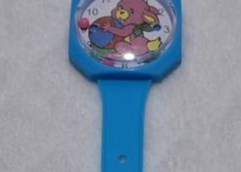 Niebieski zegarek, zabawka zręcznościowa, różowy królik z piłką (Zabawka)