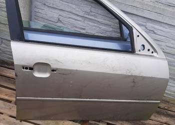 Ford Mondeo MK III 3 drzwi prawe przednie prawy przód 092
