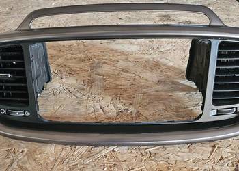 SORENTO 3 III KRATKA NAWIEWU RAMKA OBUDOWA RADIA DEKOR 84740-C5100 14-18r