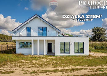 Nowoczesna willa z prywatną plażą