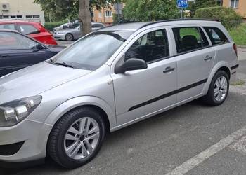 Sprzedam RENO CLIO 2006 1.2 BENZ KLMATYZACJĄ