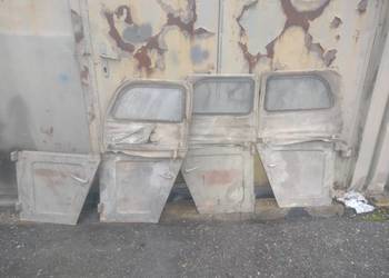Sprzedam komplet drzwi do Gaz 69A Komandorka