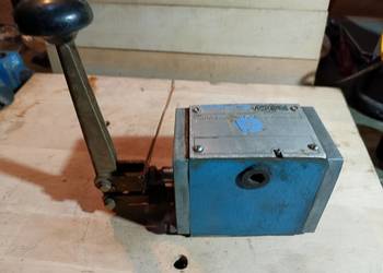 Zawór hydrauliczny kierunkowy VICKERS DG17S4012A50