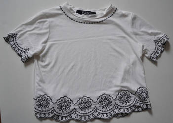 biała bluzka z haftem crop top S 36