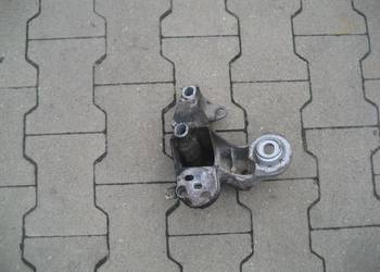 audi a4 b7 3,0tdi łapa mocowanie silnika przód prawe 8e0199352n audi a4 b7 3,0tdi łapa mocowanie silnika przód prawe 8e0199352n