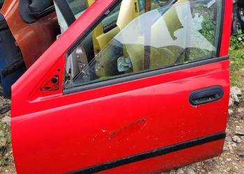 Drzwi Nissan Sunny