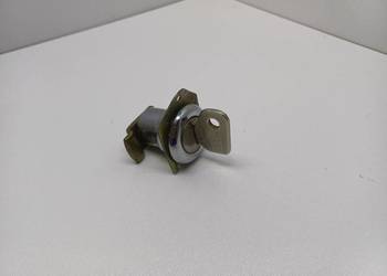 Zamek do wlewu paliwa Fiat 125p Polonez