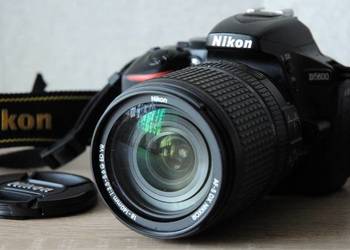 Nikon D5600 z super obiektywem, tylko 6tys przebiegu