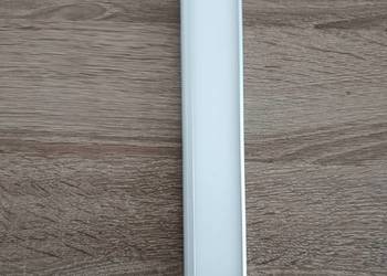 Lampka LED podszafkowa