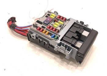 SKRZYNKA BEZPIECZNIKÓW OPEL ASTRA J 13222786 Sedan/Limuzyna 1.4 140KM