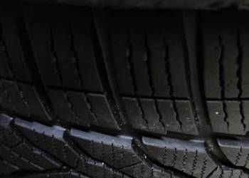 Opony zimowe 235/60R16 102 HXL im