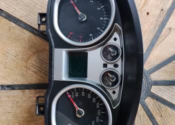 Licznik Ford Focus Mk2 FL 1.6 Benzyna (OEM: 8V4T-10849-EF)