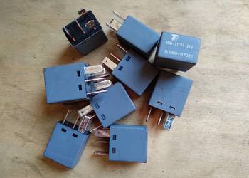 Toyota przekaźnik 90080-87021