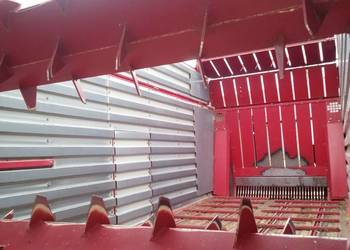 Przyczepa samozbierająca