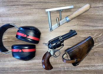 Rewolwer czarnoprochowy uberti 1873 3,5" cal. 44