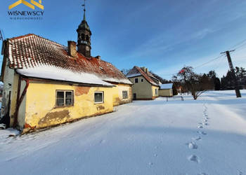 Historyczna nieruchomość z działkami – Wysoka