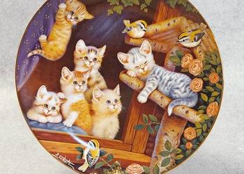 PORCELANOWY KOLEKCJONERSKI TALERZ JURGEN SCHOLZ FRISKY FELINES KITTEN CAPER