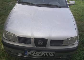 Sprzedam samochód osobowy