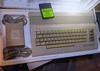 Commodore C 64 ORGINAŁ Sprawny