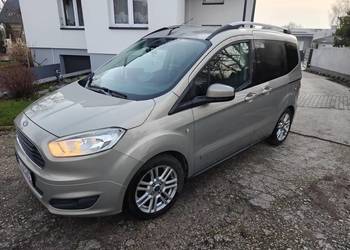 Ford tourneo courier