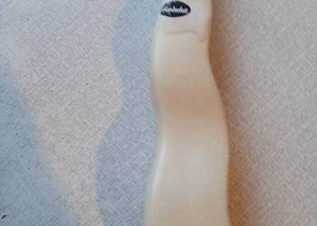 Niemiecki ceramiczny wazon ręcznie formowany. Niemiecki ceramiczny wazon ręcznie formowany.