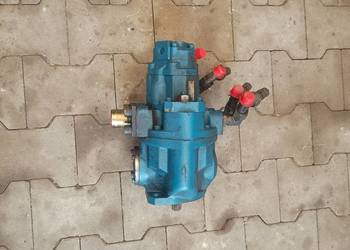 Pompa hydrauliczna Uchida model GSP2-BOX 093R-10-682-0  Kubota