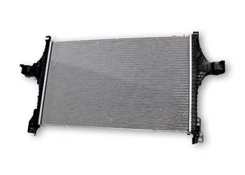 VOLVO XC40 Chlodnica wody plynu chlodzacego 32339782 OE