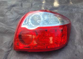TOYOTA AURIS E15 LIFT 10-  LAMPA TYLNA PRAWA  81551-02540  // 274