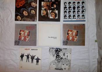 Osiem półyt winylowych z The Beatles.