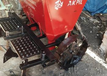 Sadzarka do ziemniaków Akpil