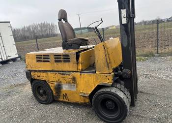 Wózek widłowy Bułgar  Dv 17 33. Silnik perkinsa