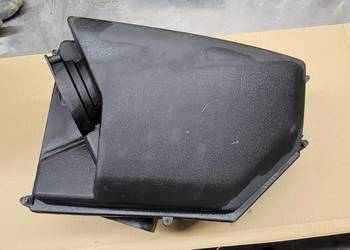 Podstawa obudowa filtra powietrza 30748207 Volvo V70 III S80 II