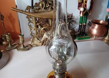 Lampa naftowa.