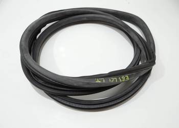 USZCZELKA DRZWI  LEWY TYŁ BMW X3 E83