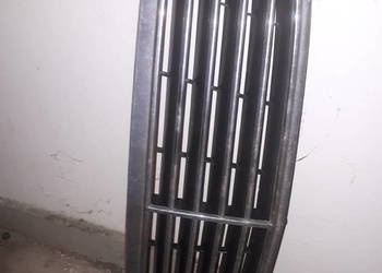 Mercedes W 203 grill - atrapa chłodnicy