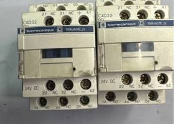 Stycznik Telemecaniqe typ CAD BD cewka 24V IP20 10 A